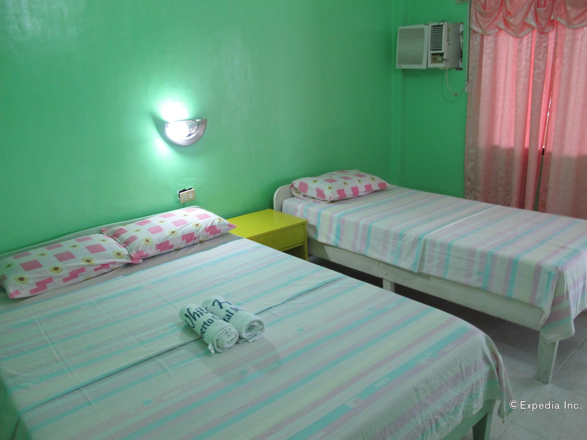 White Beach Hotel Puerto Galera Powered By Cocotel Exterior photo