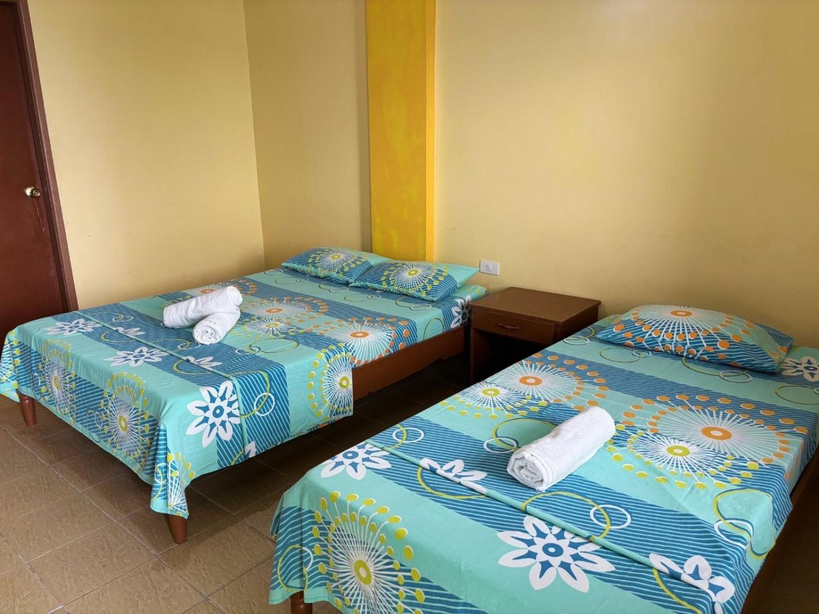 White Beach Hotel Puerto Galera Powered By Cocotel Exterior photo