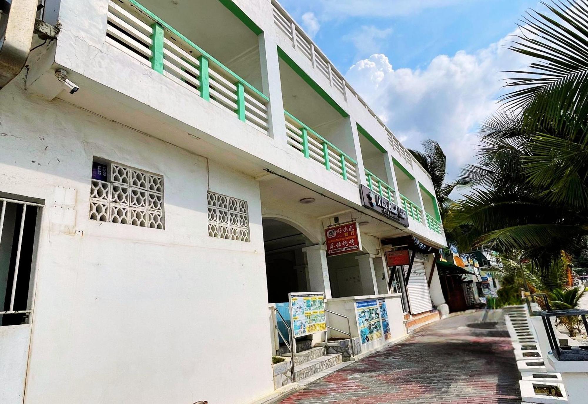 White Beach Hotel Puerto Galera Powered By Cocotel Exterior photo