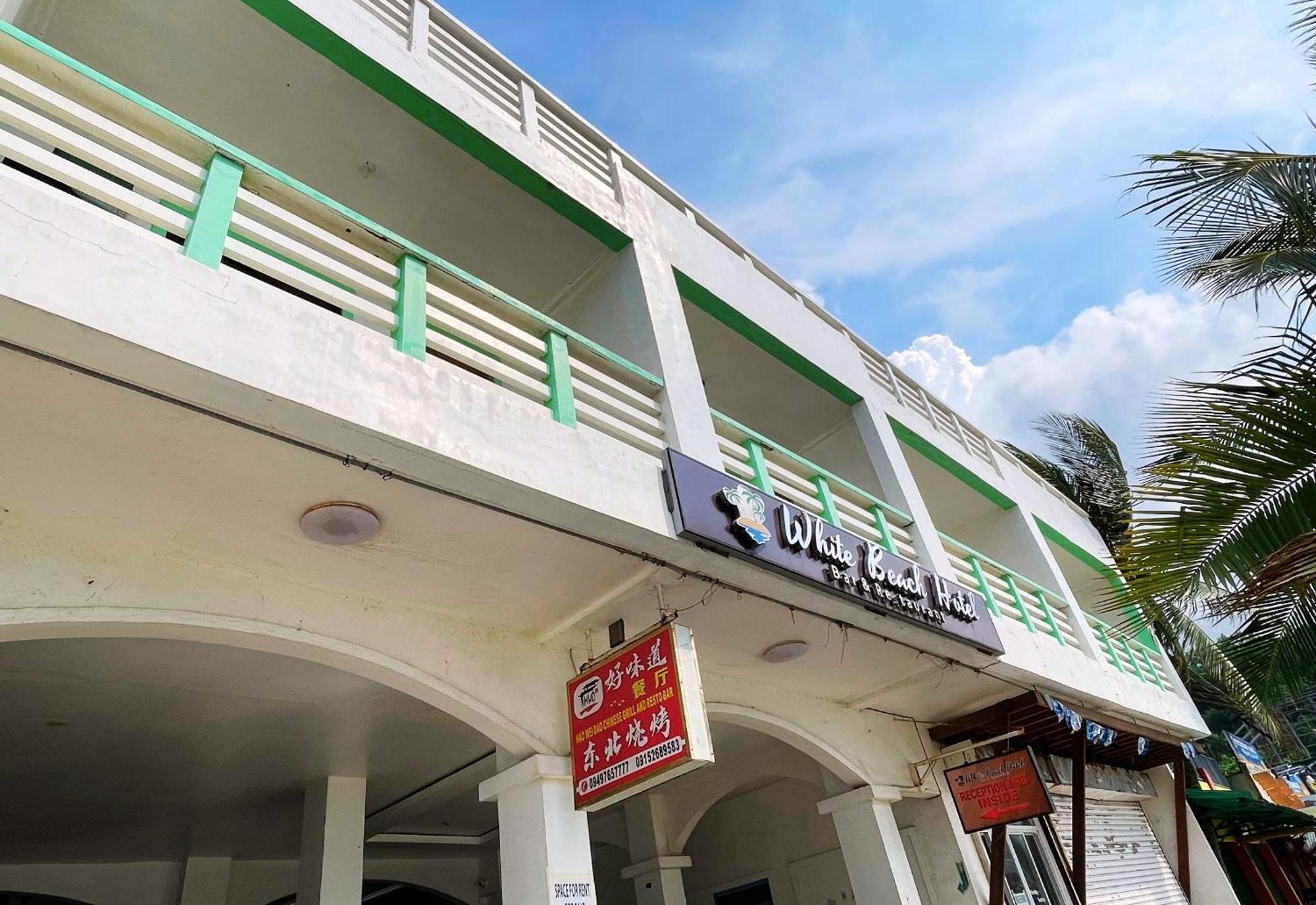 White Beach Hotel Puerto Galera Powered By Cocotel Exterior photo
